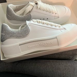 NIB Alexander McQueen Oversized White and Silver Glitter Sneakers SOLD OUT